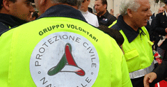 file/ELEMENTO_NEWSLETTER/9683/protezionecivile_volontario.gif