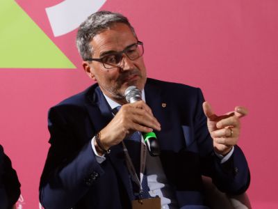 VisionMeeting 4 – Prepararsi ai mestieri del futuro - La trasformazione digitale del lavoro: costruire le nuove competenze - Come affacciarsi al mercato dei lavori emergenti