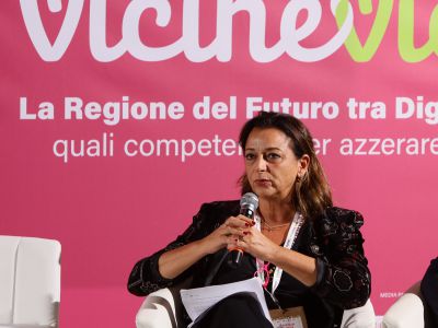 VisionMeeting 4 – Prepararsi ai mestieri del futuro - La trasformazione digitale del lavoro: costruire le nuove competenze - Come affacciarsi al mercato dei lavori emergenti